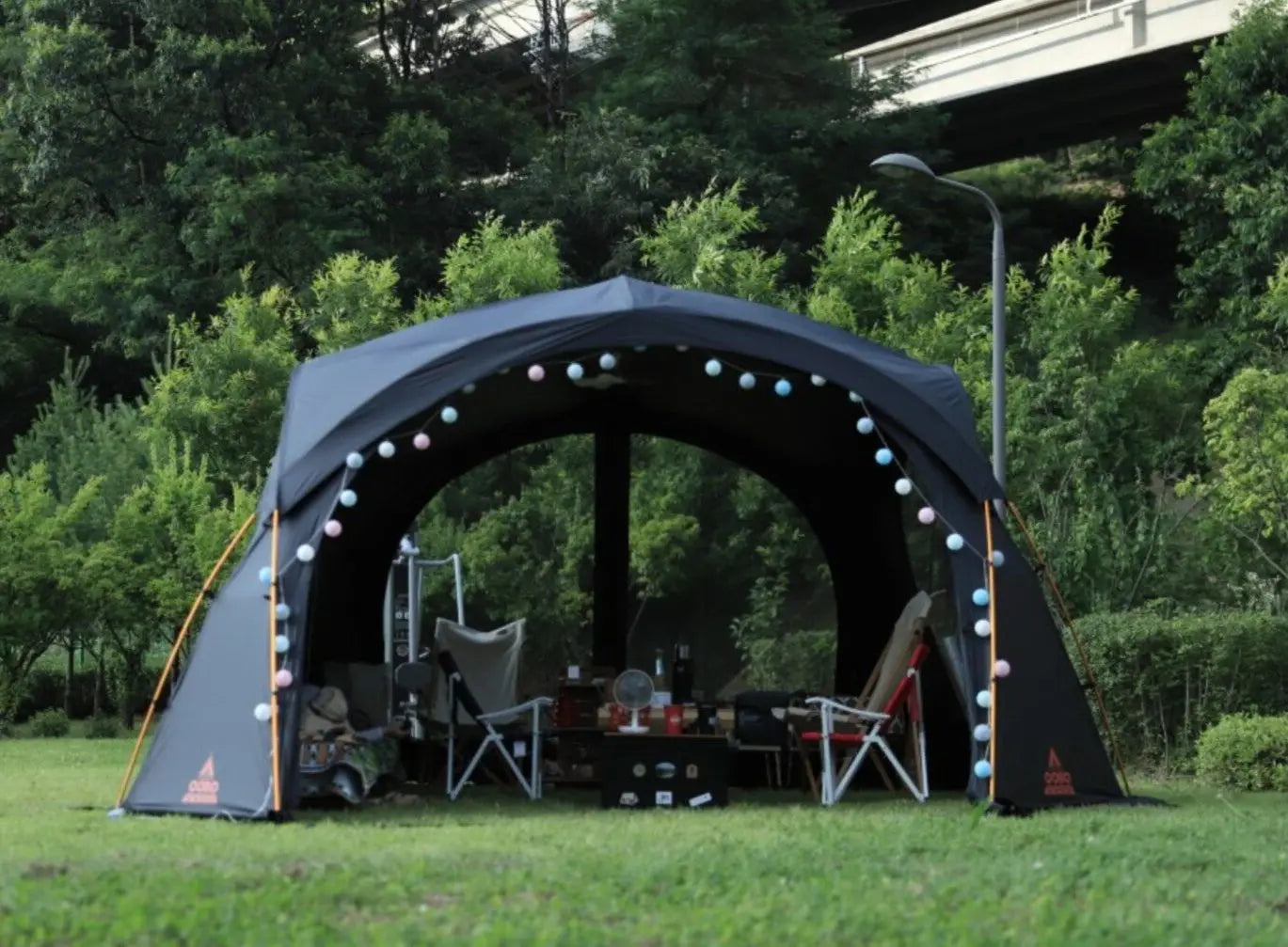 Outdoor Camping Shelter - Black Coating Family Dome Tent Camping Equipment