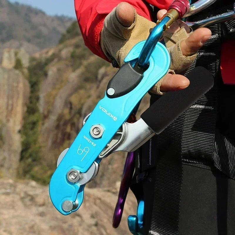 Outdoor Rock Climbing Handle-Controlled Abseiling Device - Rappelling and Descent Gear